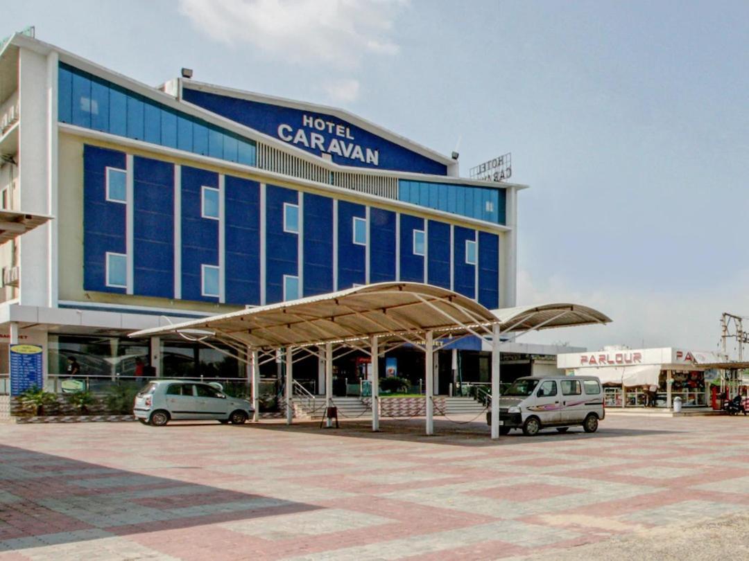 Hotel Caravan Unjha Exterior foto